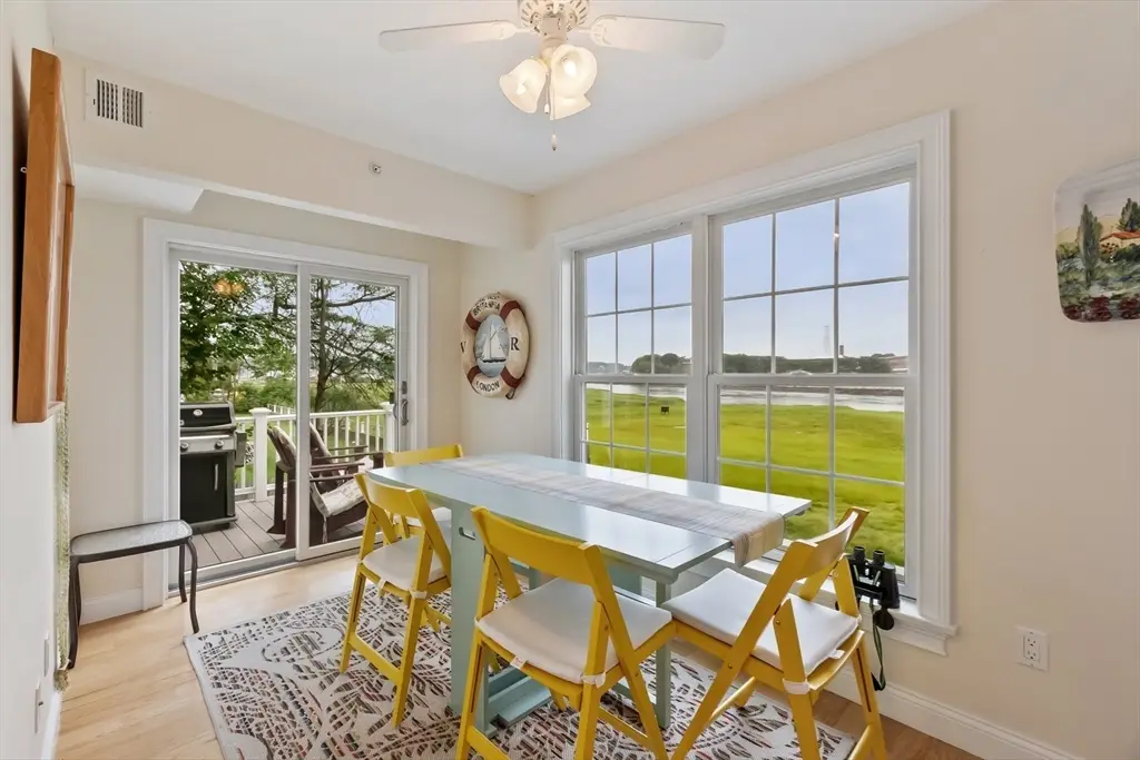 7 Essex Ave #1, Gloucester, MA 01930 - #1
