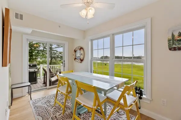 7 Essex Ave #1, Gloucester, MA 01930