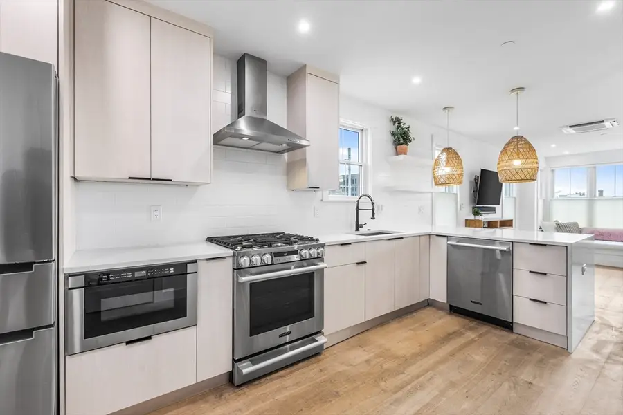 360 Athens St #A, Boston, MA 02127 - #3