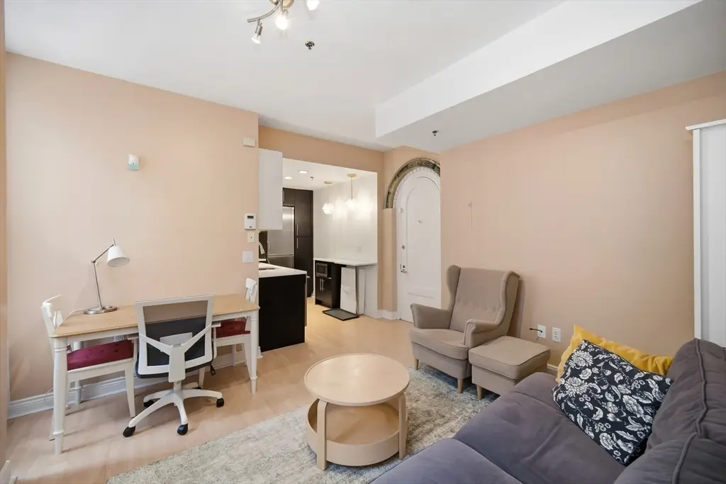 4 Charlesgate E #107, Boston, MA 02215 - #1