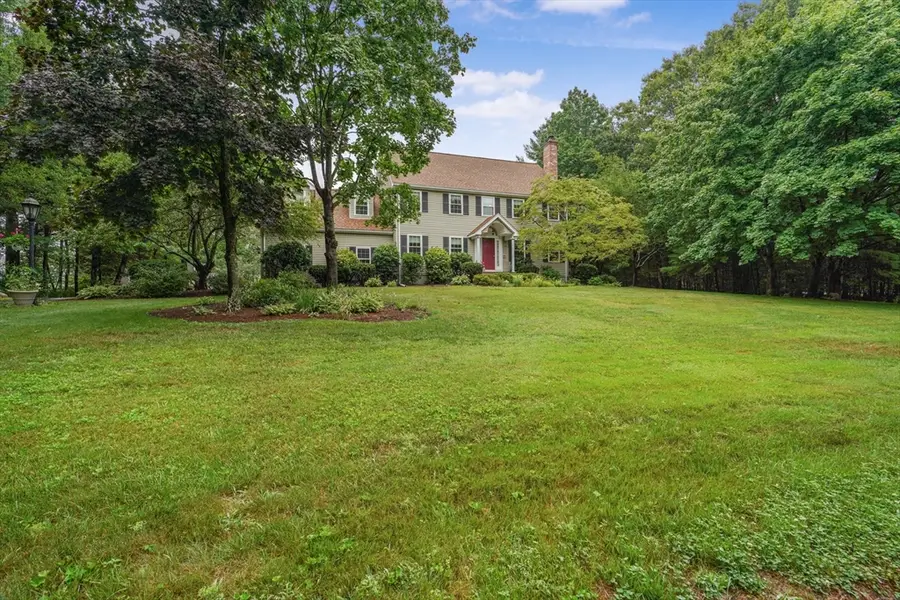 20 King Phillip Drive, Rehoboth, MA 02769 - #2