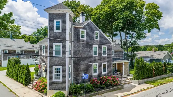 24 Oxford Street, Fairhaven, MA 02719