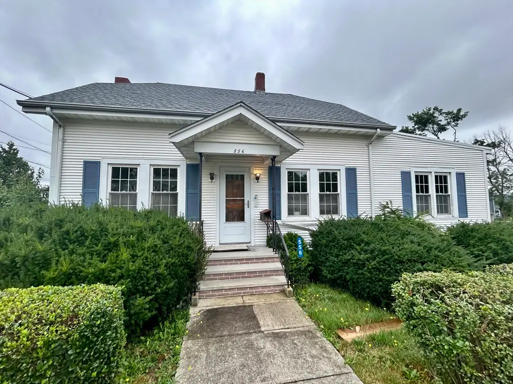 556 Brayton Ave, Somerset, MA 02726 - #1