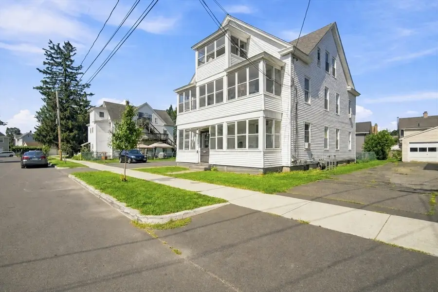 23 Frederick St, Westfield, MA 01085 - #3