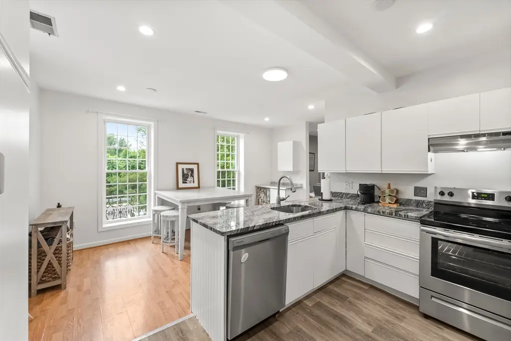 104 Hartford Ave E #3, Uxbridge, MA 01569 - #1