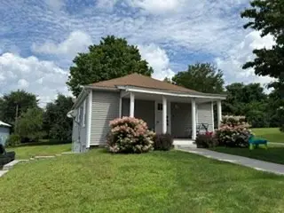 26 Central St, Brookfield, MA 01506