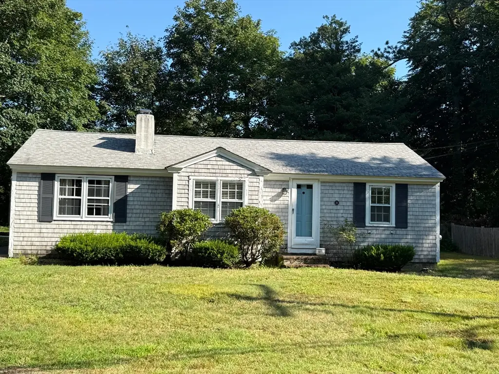 16 Lakeside Dr, Marstons Mills, MA 02648 - #1