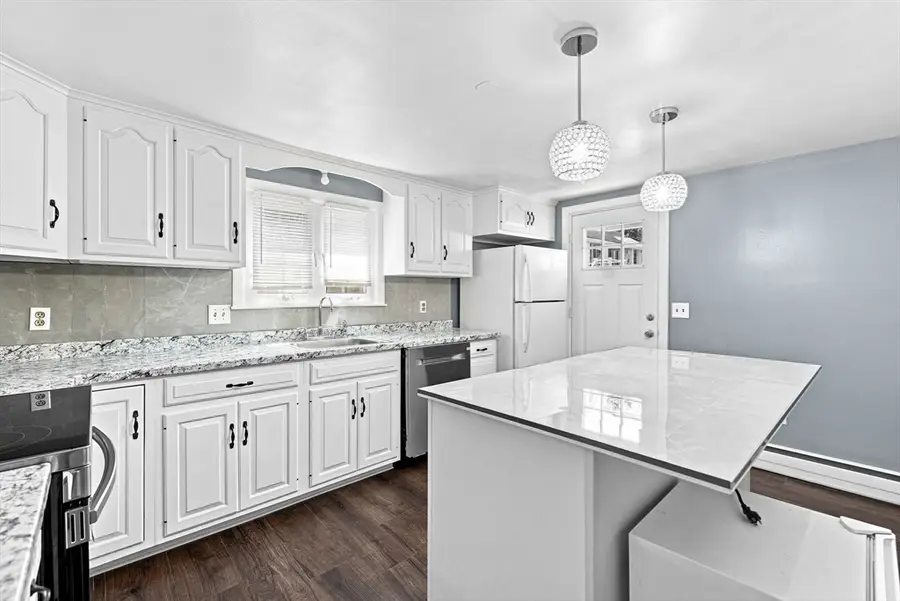 104 Highland St, Brockton, MA 02301 - #3