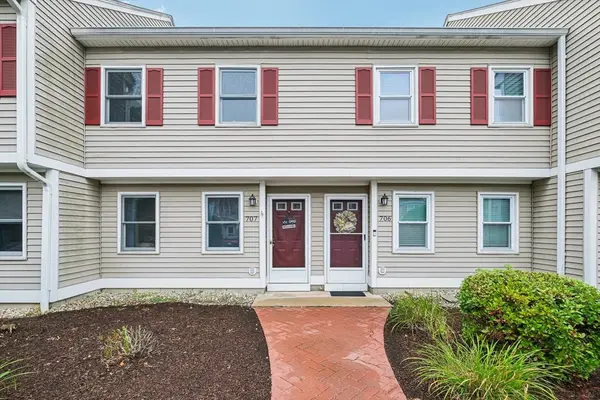 707 Brookline Way #707, Rockland, MA 02370