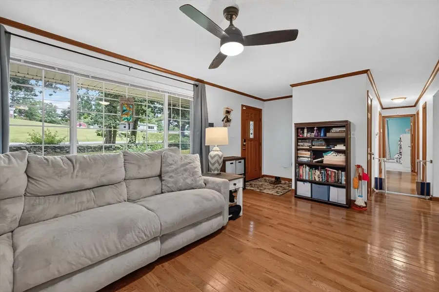 39 Rice Corner Rd, Brookfield, MA 01506 - #3