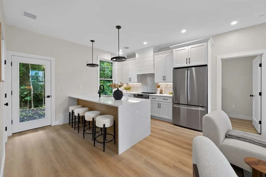 2 Readfield Place #4, Boston, MA 02119 - #1