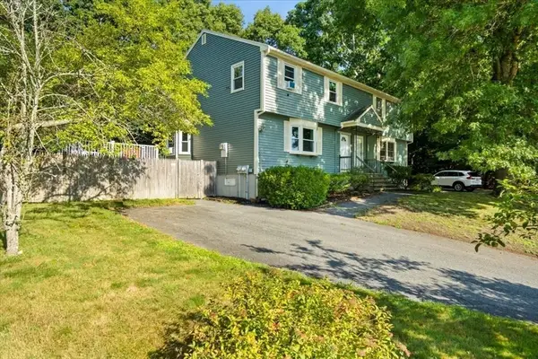 18 Blueberry Knoll #18, Bridgewater, MA 02324