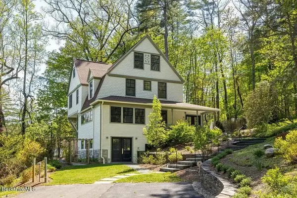 10 Berkshire Heights, Great Barrington, MA 01230