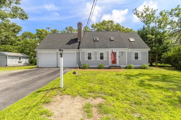 835 Old Barnstable, Falmouth, MA 02536