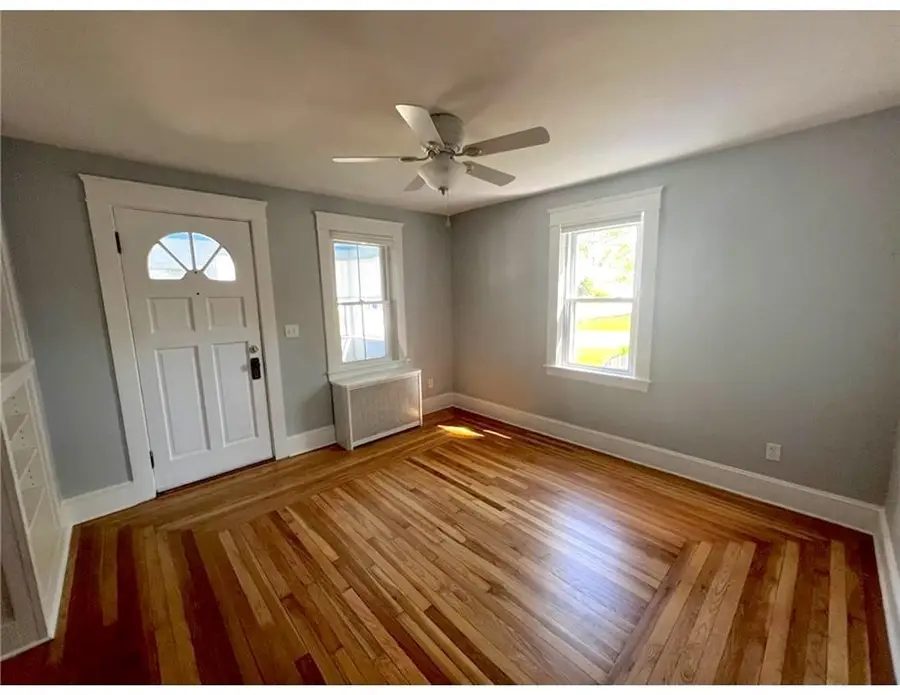348 Market St, Warren, RI 02885 - #3