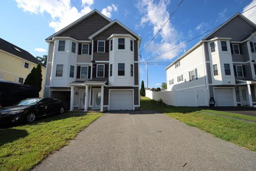 99 Manchester St #A, Lowell, MA 01852 - #3