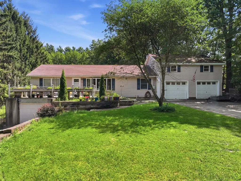 14 H Putnam Rd, Charlton, MA 01507 - #1