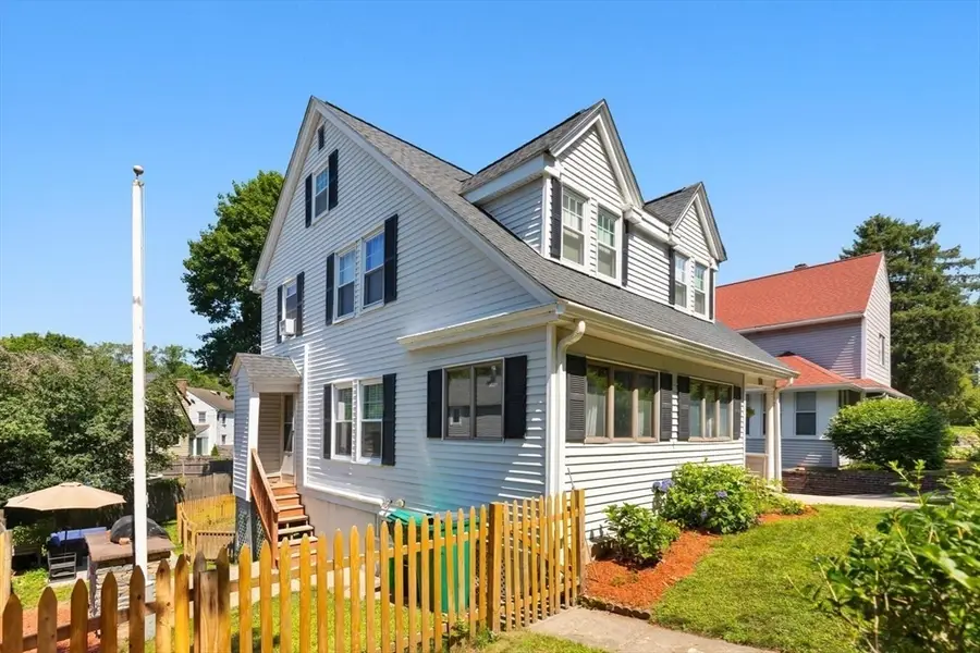 16 Elm St, Medford, MA 02155 - #3