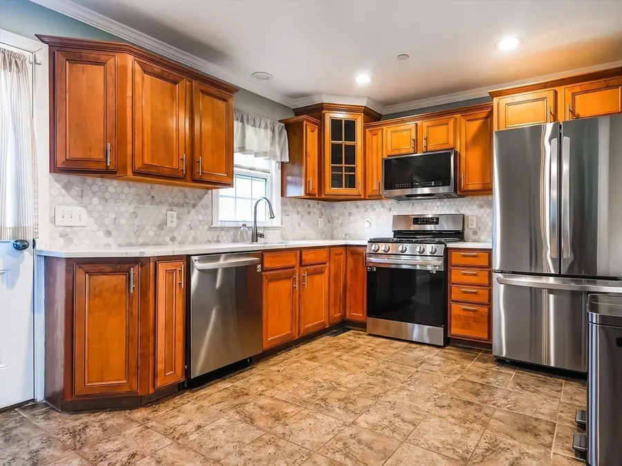 40 Winchester Ln #15, Fall River, MA 02721 - #2