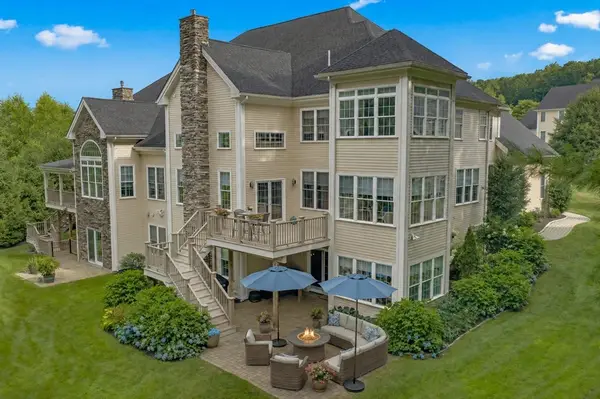 16 Golf Ridge Dr #16, Sutton, MA 01590
