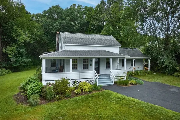 80 Jackson St, Belchertown, MA 01007