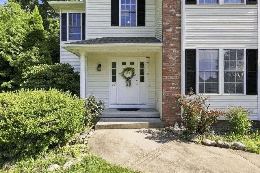 32 Waterford Dr, Westfield, MA 01085 - #2