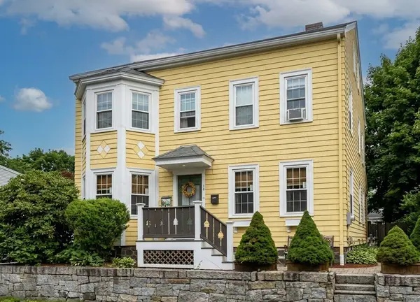 19 Rowland Street #1, Marblehead, MA 01945