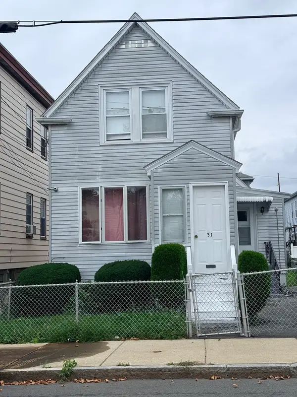 31 Roosevelt Street, Revere, MA 02151
