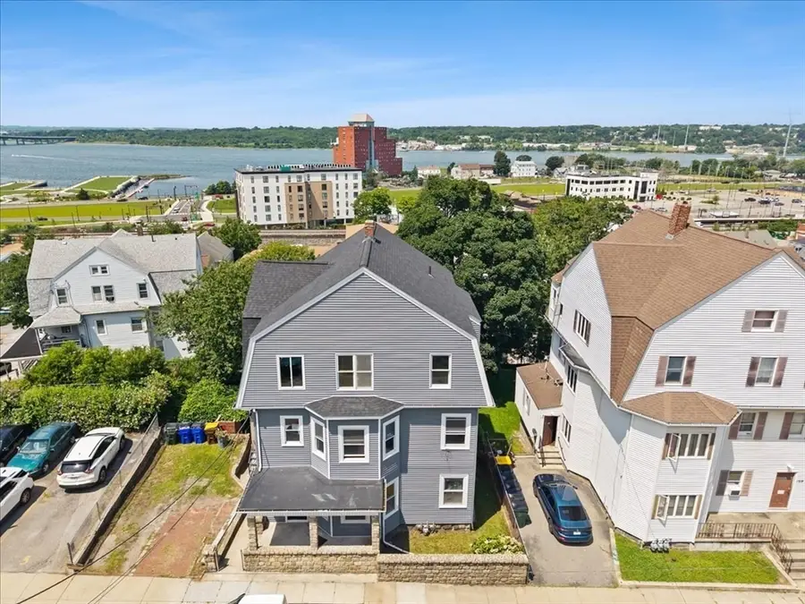 154 Barnaby St, Fall River, MA 02720 - #3