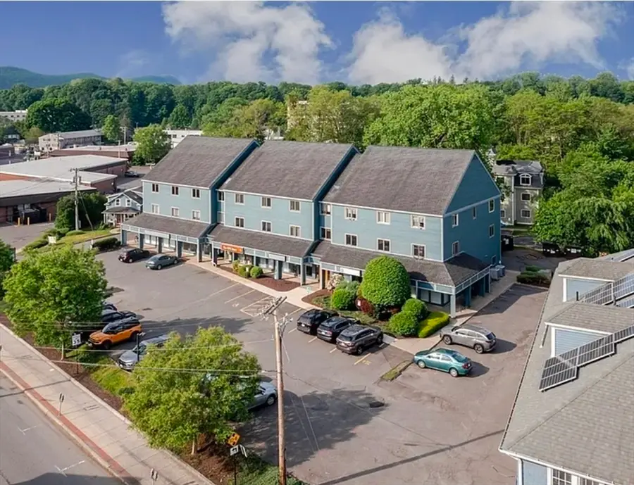 351 Pleasant St #9, Northampton, MA 01060 - #2
