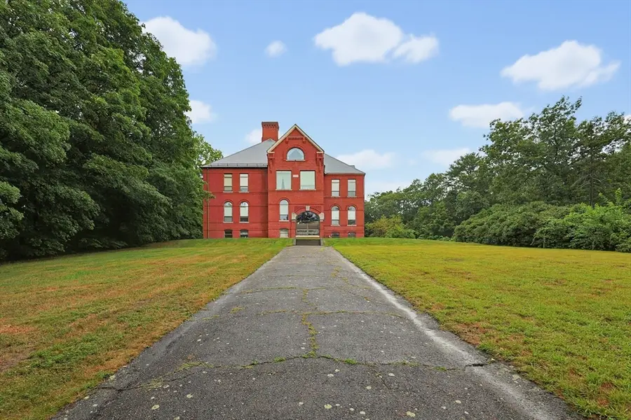 149 Andover St #8, Andover, MA 01810 - #3