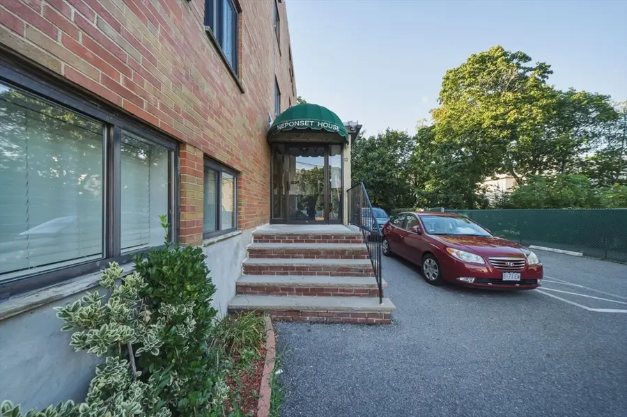 10 Coffey St #25, Boston, MA 02122 - #3