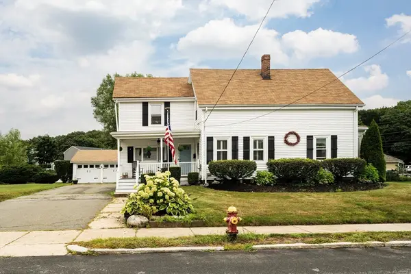 101 Bartholomew St, Peabody, MA 01960