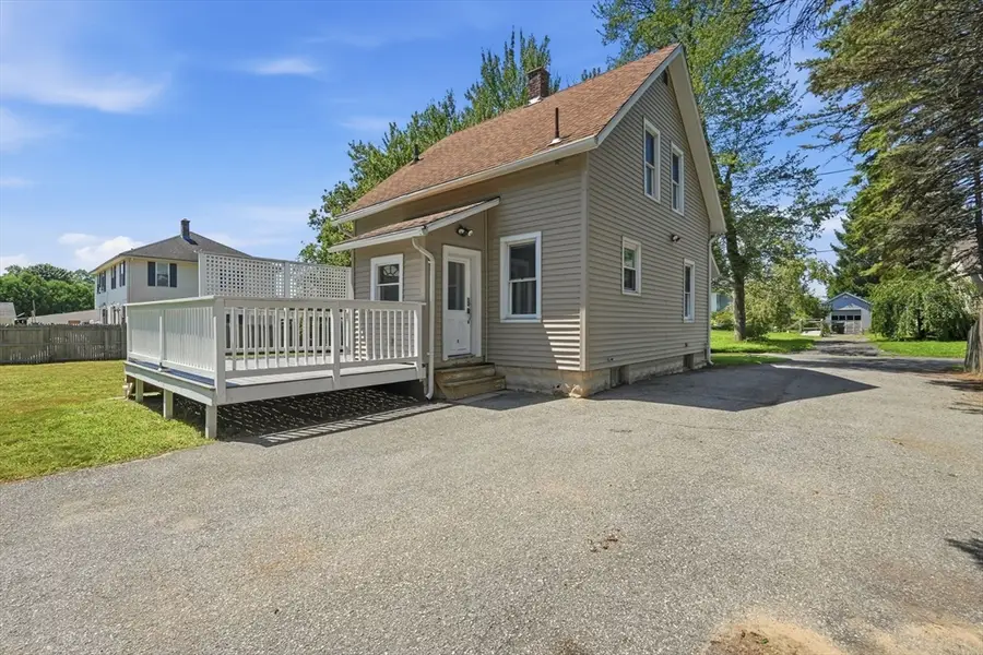 33 Baltimore Ave, Chicopee, MA 01020 - #3