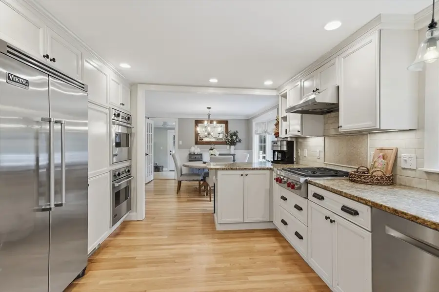 9 Tapley Rd, Lynnfield, MA 01940 - #2