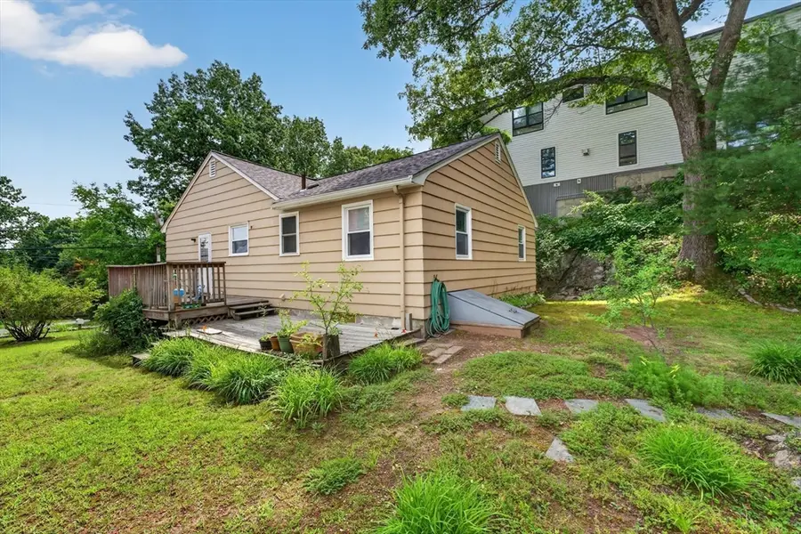 39 Hillsdale Rd, Dedham, MA 02026 - #3