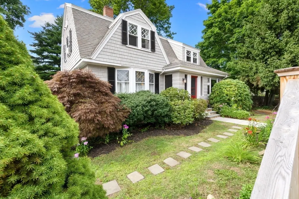 166 Essex St, Beverly, MA 01915 - #1