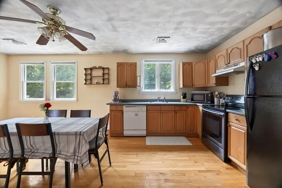 52 Boyle Rd, Brockton, MA 02302 - #3