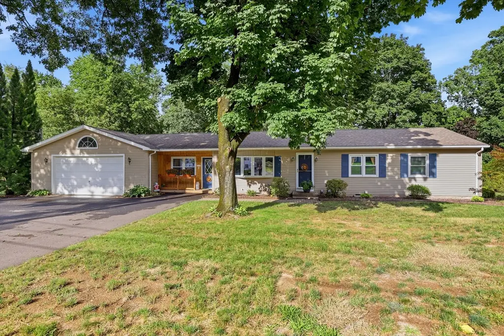 8 Linwood Dr, Wilbraham, MA 01095 - #1