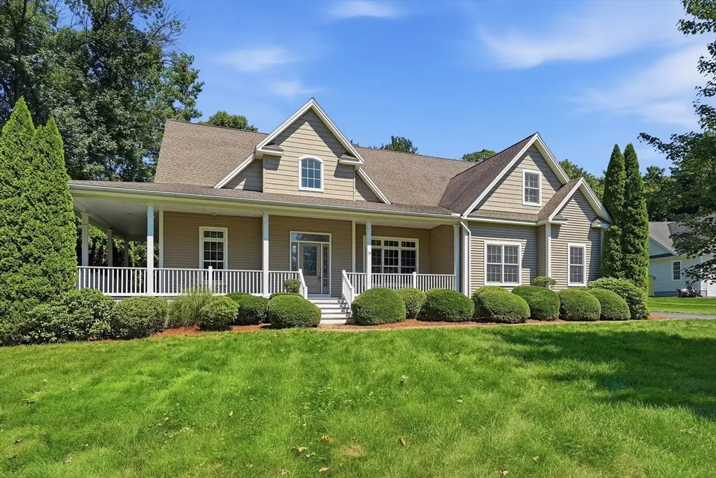 10 Sullivan Ln, South Hadley, MA 01075 - #1