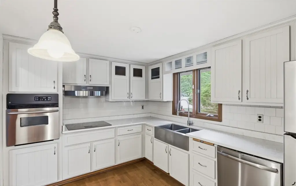 15 Elm Court, Maynard, MA 01754 - #1