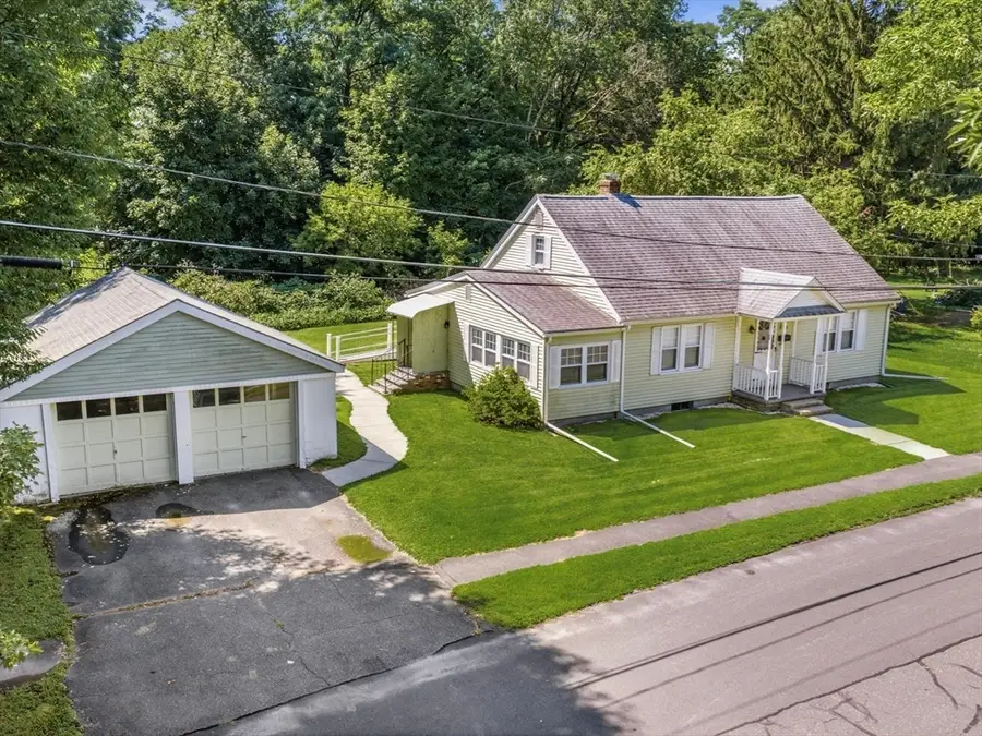 26 S Park Ter, Northampton, MA 01060 - #2