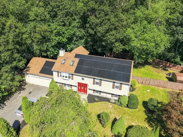 25 Butterfly Trail, Dartmouth, MA 02747