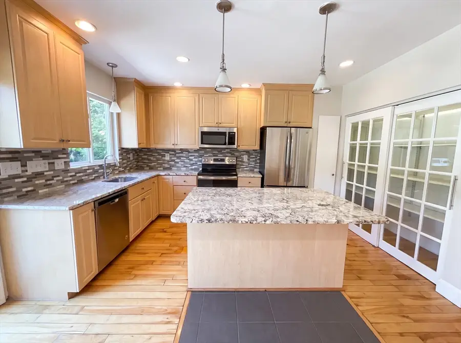 661 Main St #661, Millis, MA 02054 - #2