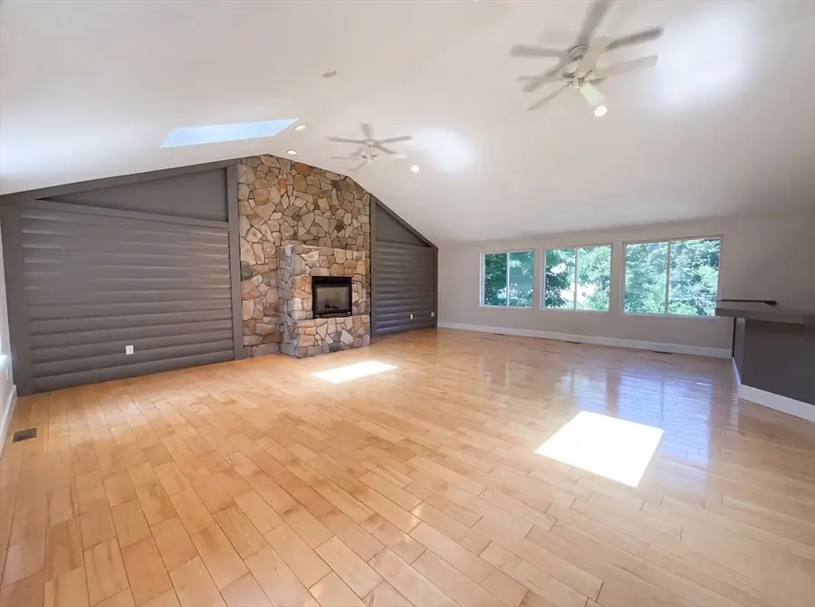 661 Main St #661, Millis, MA 02054 - #3