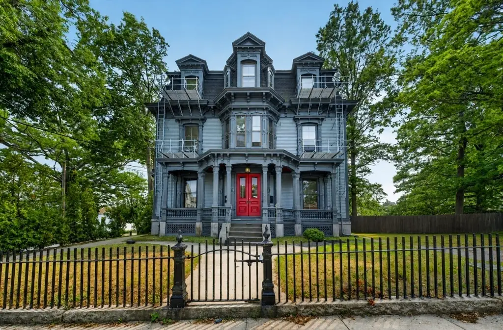 533 Locust St #5, Fall River, MA 02720 - #1
