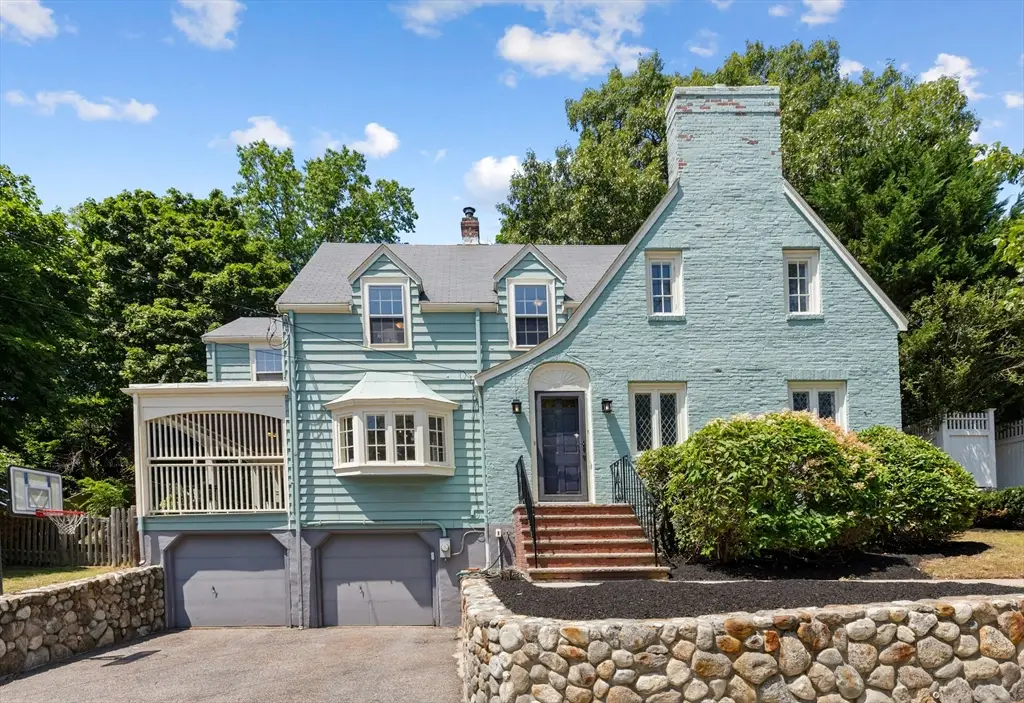 49 Hillsdale Rd, Arlington, MA 02476 - #1