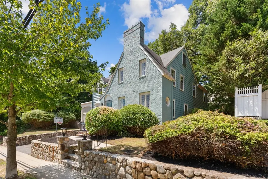 49 Hillsdale Rd, Arlington, MA 02476 - #3
