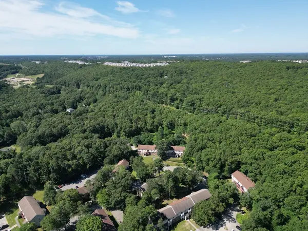 8 Tideview Path #7, Plymouth, MA 02360