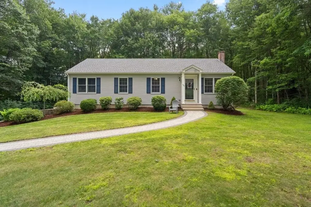 352 Town Farm Rd, Barre, MA 01005 - #1